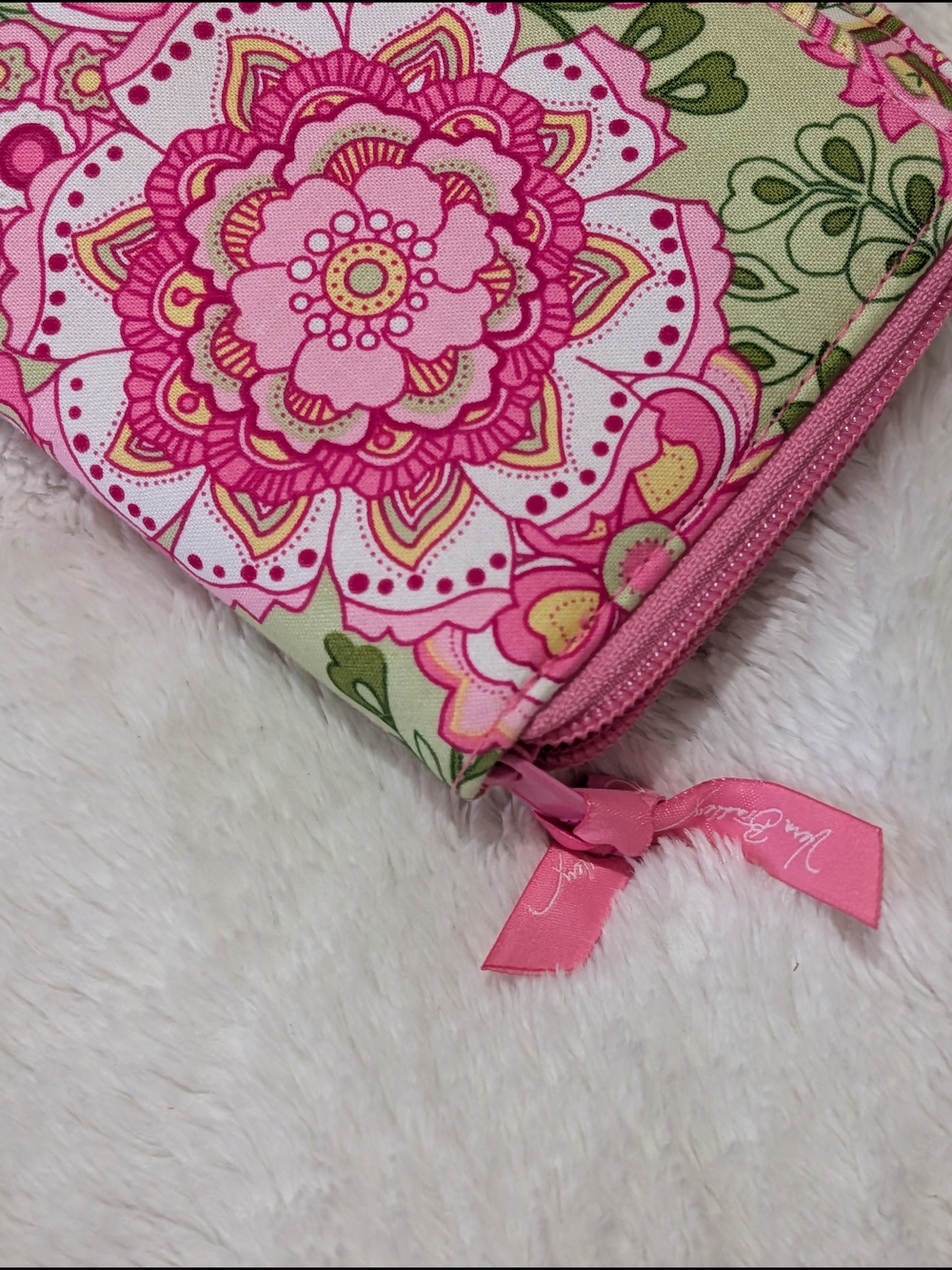Vintage Y2K Vera Bradley Petal Pink Floral Pattern Travel Case Like New - Picture 2 of 6